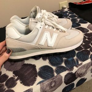 New balance shoes